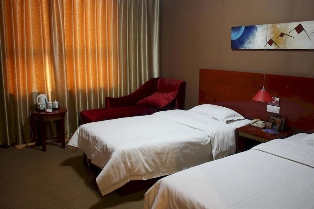 Цзаочжуан: Zaozhuang Taierzhuang City Fengya Chung Club
