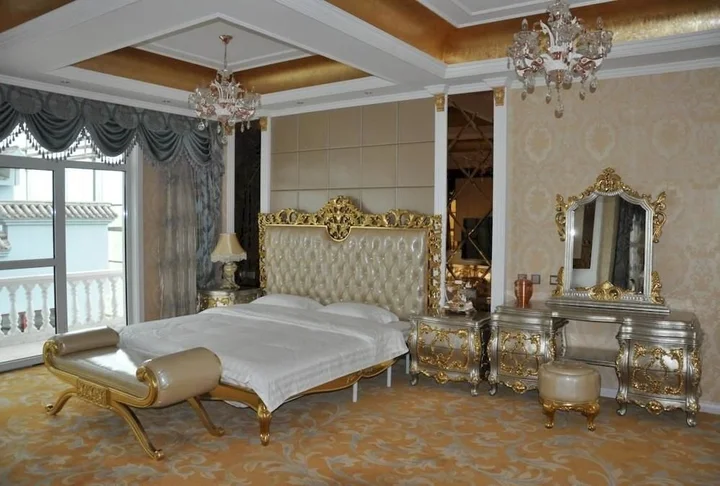 Цзиньчжун: Lingshi Villas