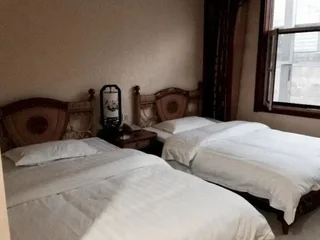 Цзиньчжун: Lingshi Villas
