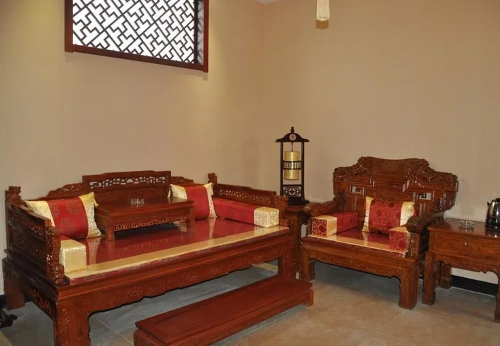 Цзиньчжун: Lingshi Villas