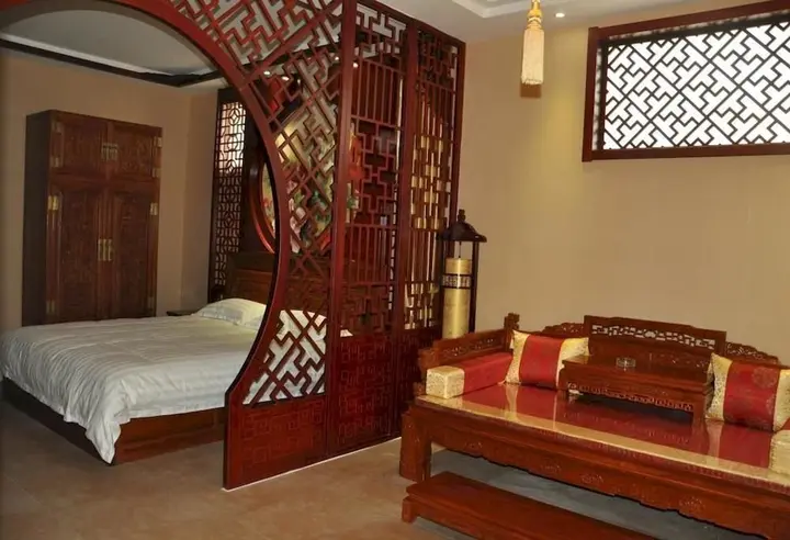 Цзиньчжун: Lingshi Villas