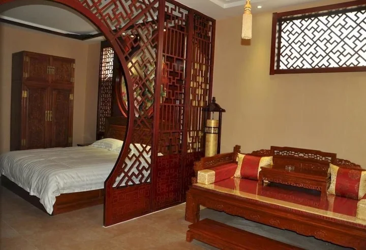 Цзиньчжун: Lingshi Villas