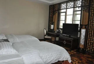 Цзиньчжун: Lingshi Villas