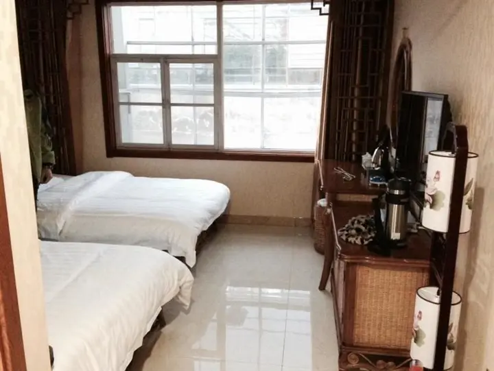 Цзиньчжун: Lingshi Villas