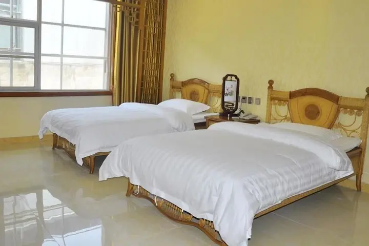 Цзиньчжун: Lingshi Villas