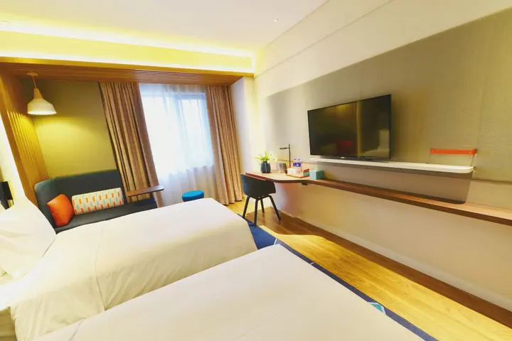 Тяньшуй: Holiday Inn Express Tianshui City Center, an IHG Hotel