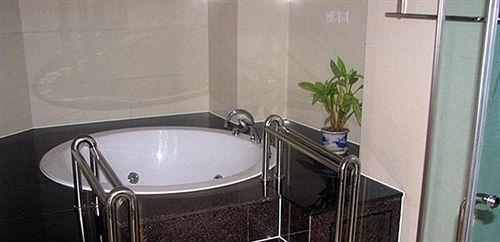 Лучжоу: Jiucheng Hotel Luzhou