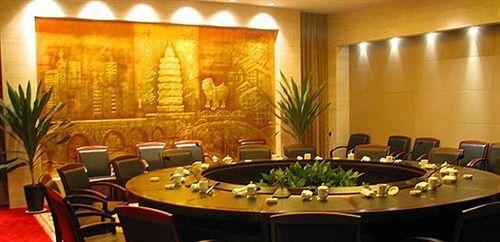 Лучжоу: Jiucheng Hotel Luzhou
