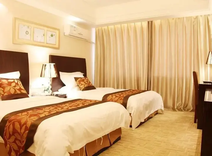 Уху: Manston Holiday Hotel
