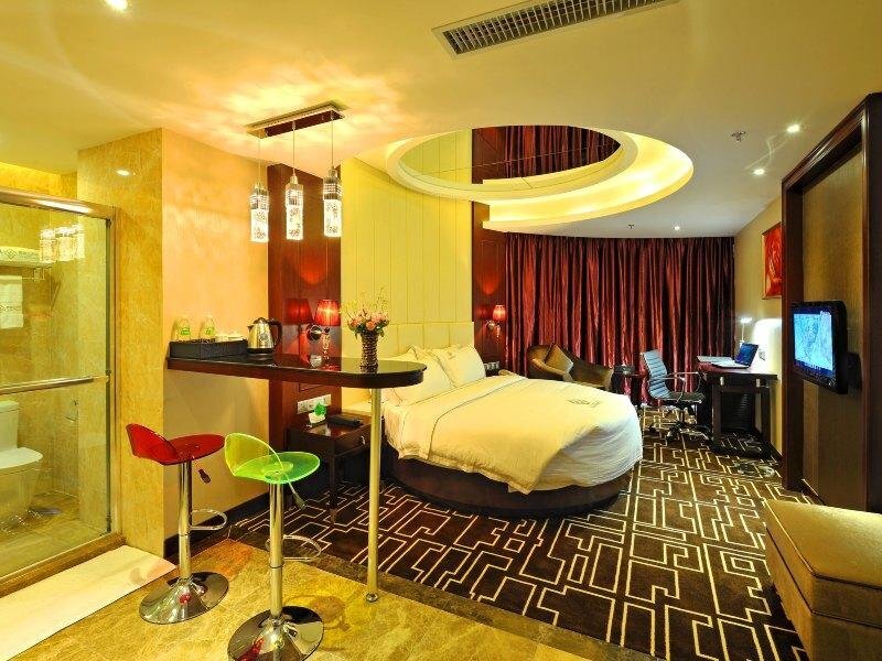 Чжаоцин: Jiahu International Hotel