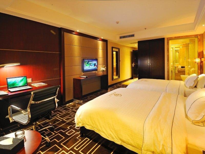 Чжаоцин: Jiahu International Hotel