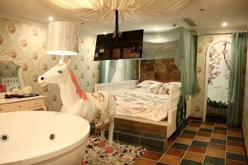 Ухань: Wuhan U and I Theme Hotel