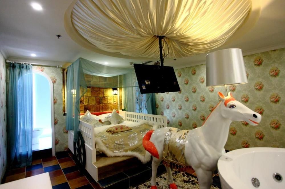 Ухань: Wuhan U and I Theme Hotel