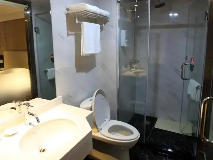 Яньтай: GreenTree Alliance YanTai YingChun Street Green Homeland Hotel