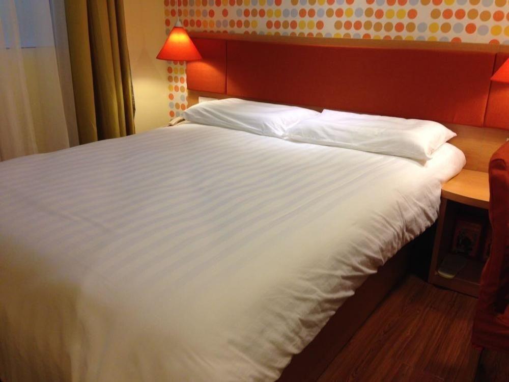 Яньтай: GreenTree Alliance YanTai YingChun Street Green Homeland Hotel