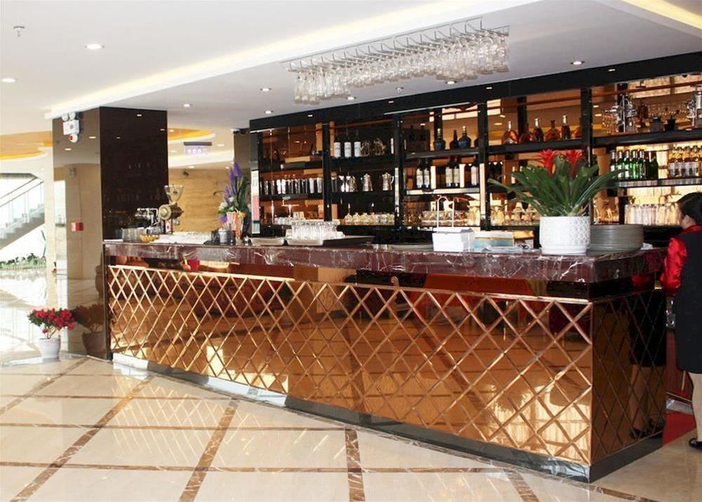 Super 8 Hotel — фото 2