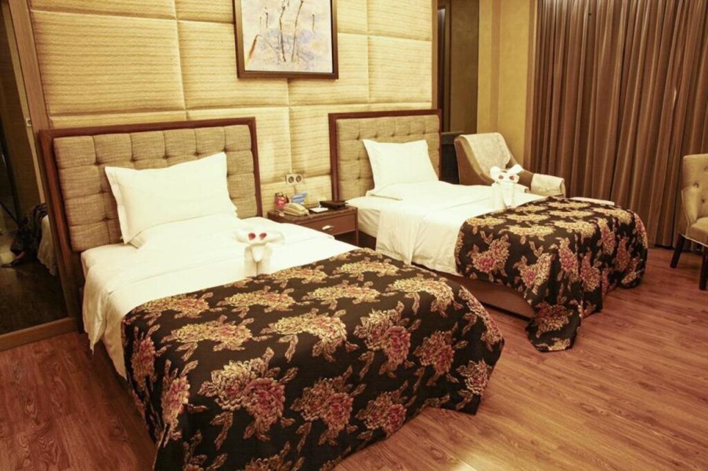 Куньмин: Kun Ming Shengshi Qianhe Hotel