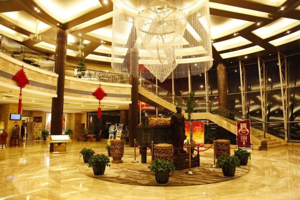 Kun Ming Shengshi Qianhe Hotel — фото 2