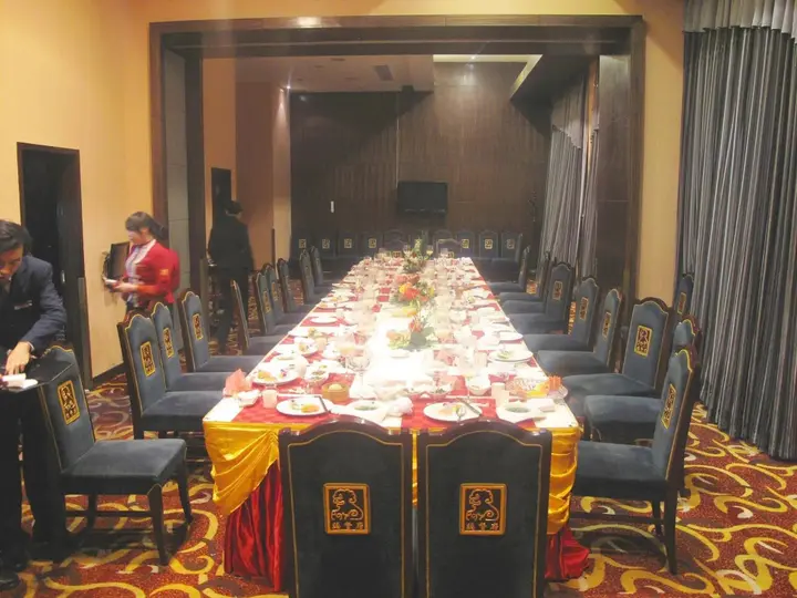 Ухань: Governor Palace Hotel - Wuhan