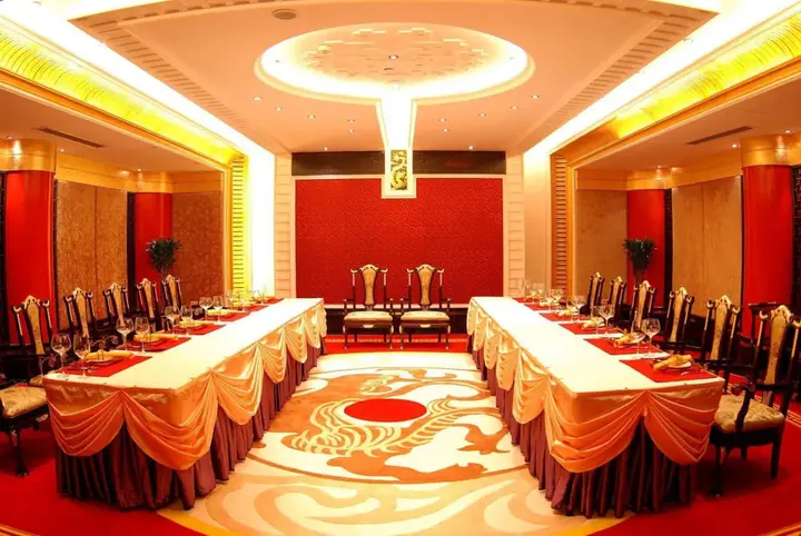 Ухань: Governor Palace Hotel - Wuhan