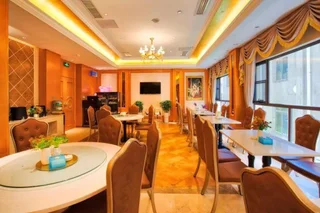 Куньмин: Vienna Hotel (Chuanxin Drum Tower Metro Station, Beijing Road)