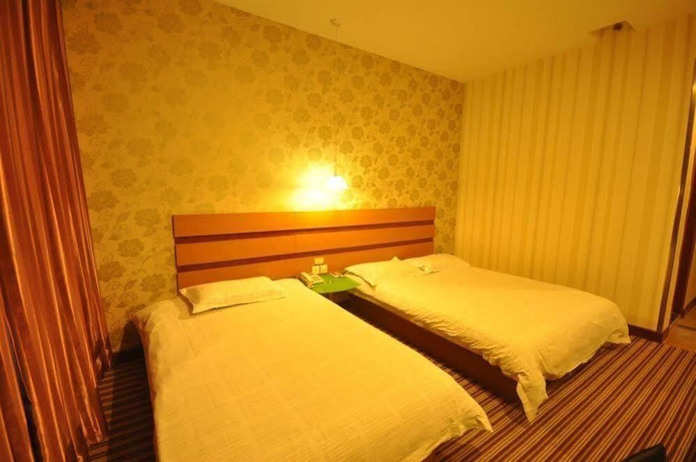 Чжэнчжоу: Weilai Yiju Hotel
