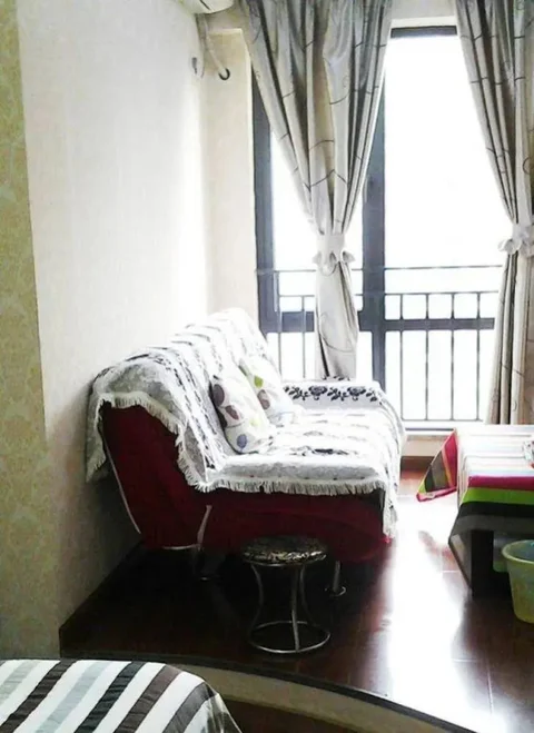 Чунцин: Xinyi Apartment