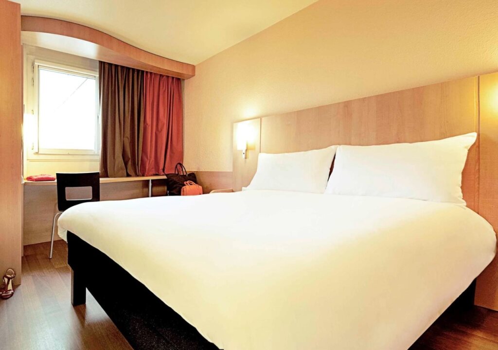 Ибинь: Xiweiya Hotel (Cuiping District High Passenger Station Yibin University)