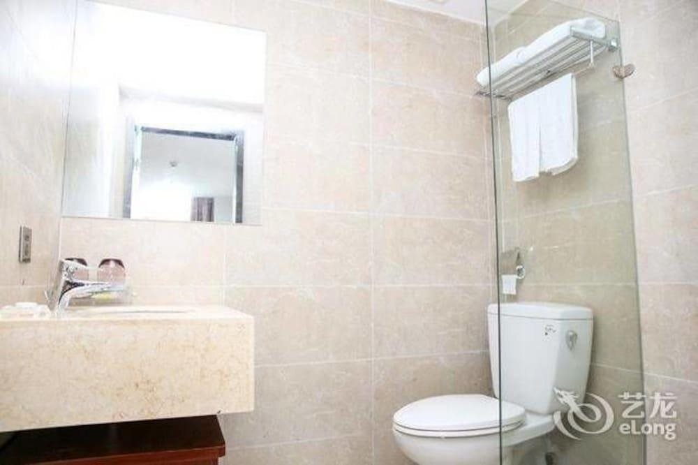 Ичан: Yihua Hotel