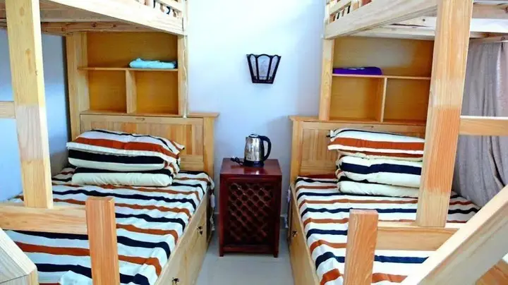 Дали: Lily International Youth Hostel-dali