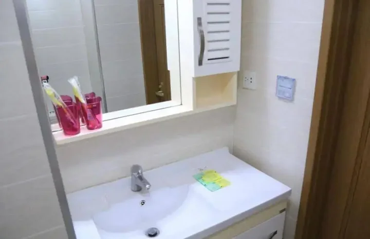 Далянь: Jinfeng Hotel Apartment