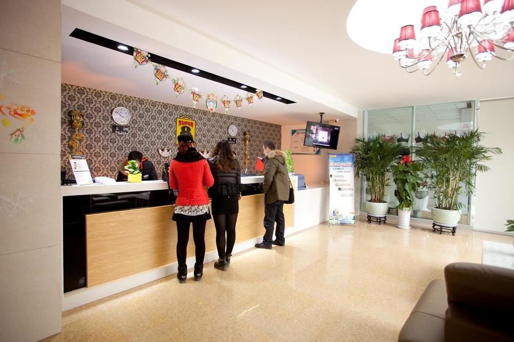 Чжэнчжоу: Super 8 Hotel