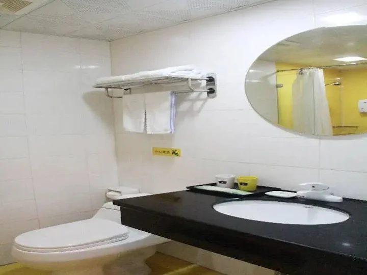 Сямынь: Home Inn Hubinxilu