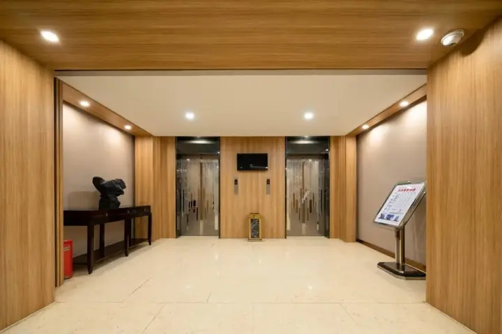Уси: GreenTree Eastern Hotel Li Lake Yuantouzhu Scenic Area