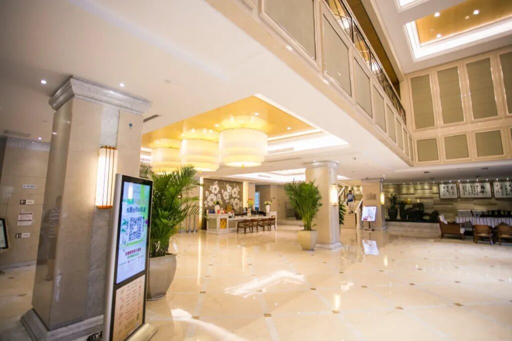 Уси: GreenTree Eastern Hotel Li Lake Yuantouzhu Scenic Area