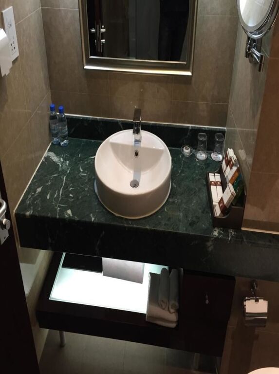 Чжанцзякоу: Lidu Business Hotel