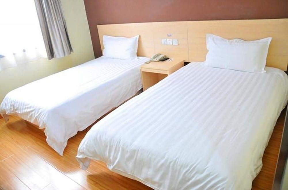 Цзинань: Super 8 Hotel