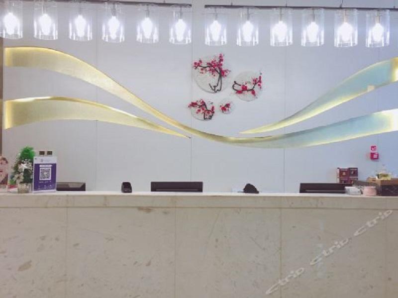 Чжэнчжоу: Jinjiang Metropolo Zhengzhou Erqi Wanda Plaza