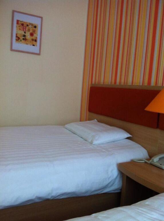 Хух-Хото: Home Inn Hohhot Wanda Plaza