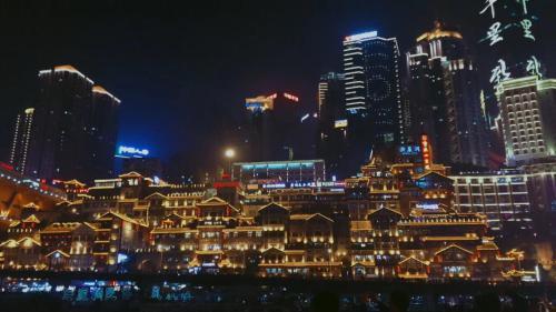 Чунцин: Jiefangbei Hongyadong Yuyue Xiaozhu Homestay