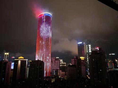 Чунцин: Jiefangbei Hongyadong Yuyue Xiaozhu Homestay