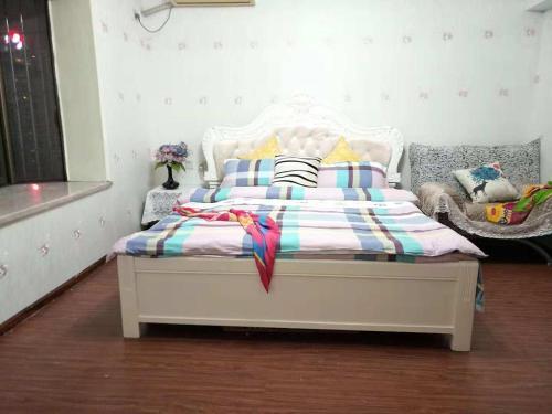 Чунцин: Jiefangbei Hongyadong Yuyue Xiaozhu Homestay