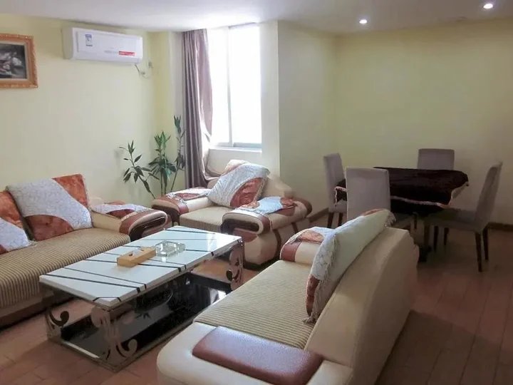 Шаогуань: Nanxiong Happy 365 Business Hotel