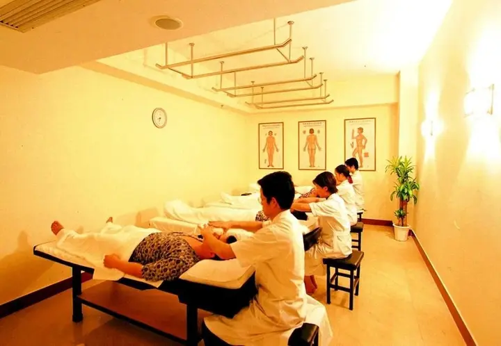 Наньнин: Taoyuan Hotel