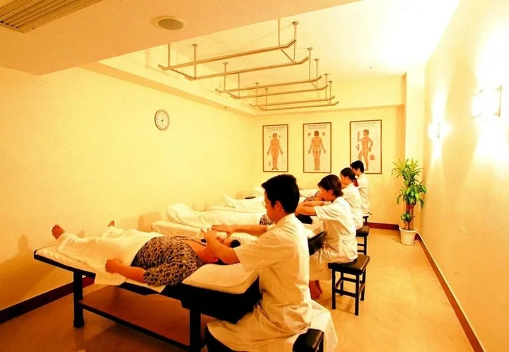 Наньнин: Taoyuan Hotel