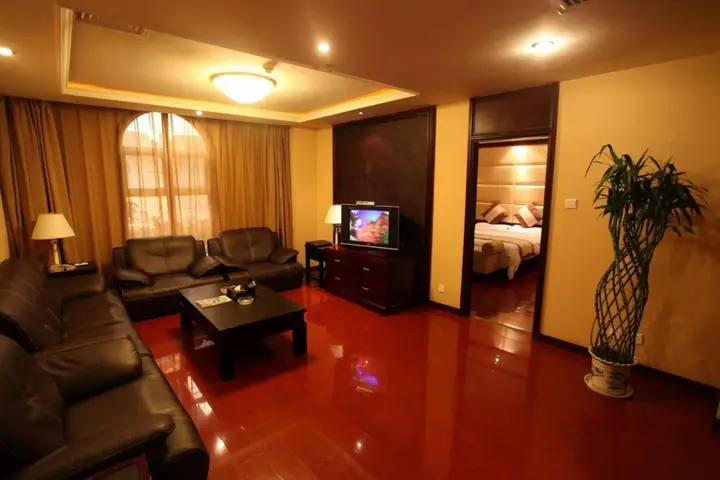 Сяньян: Hongluo Harbor Holiday Hotel