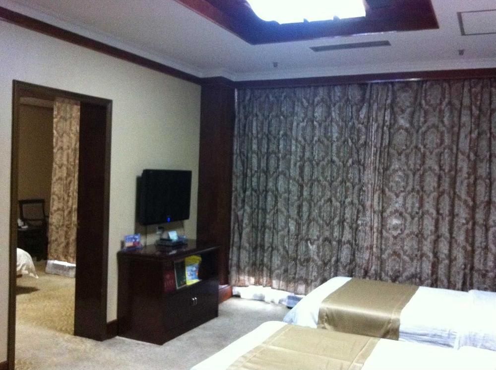 Баоцзи: Bai Yun Hotel