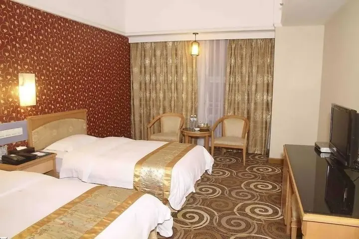 Фошань: 佛山金湖酒店