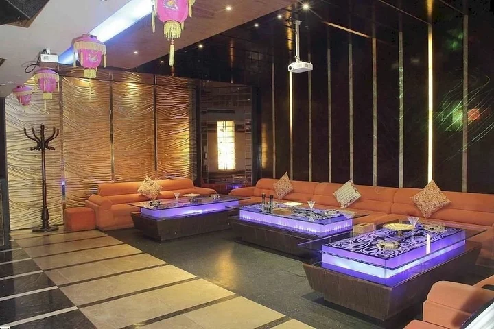Фошань: 佛山金湖酒店