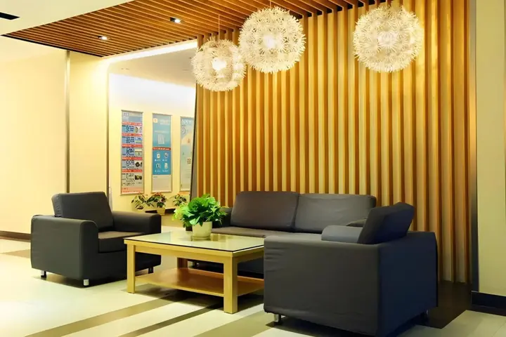 Шэньян: Motel168 Shenyang ZhongJie Street Inn